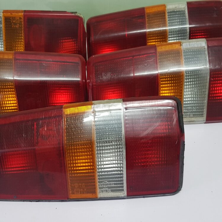 Land Rover Discovery 1 Left Rear light
