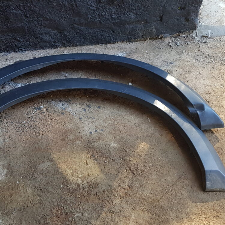 Land Rover Discovery 2 Complete Side Trim - set