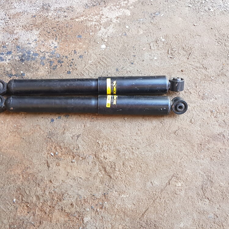 Land Rover Discovery 2 Rear Shock Absorber