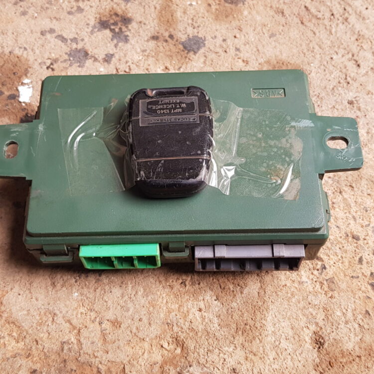 Land Rover Discovery 1 Alarm Box with remote