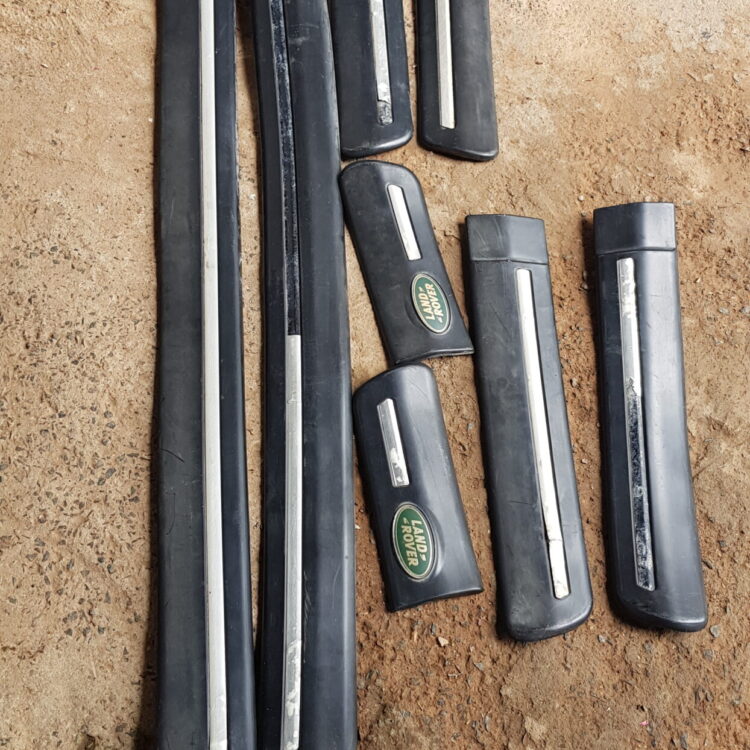 Land Rover Discovery 2 Complete Side molding - Set