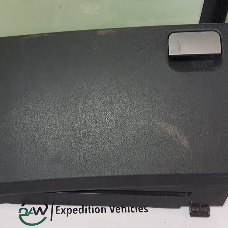 Land Rover Discovery 3 Glove Box