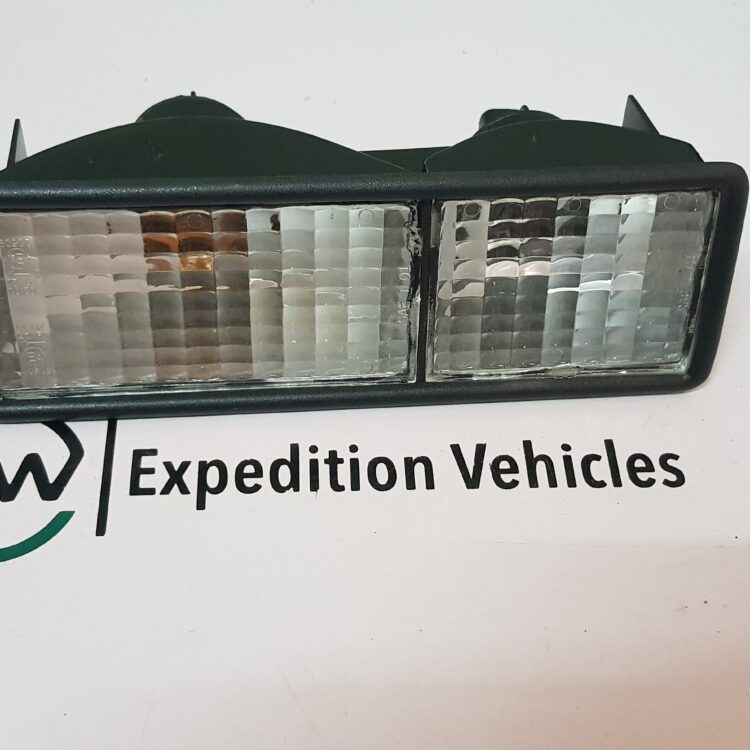 Land Rover Discovery 1 Clear Right Bumper Light