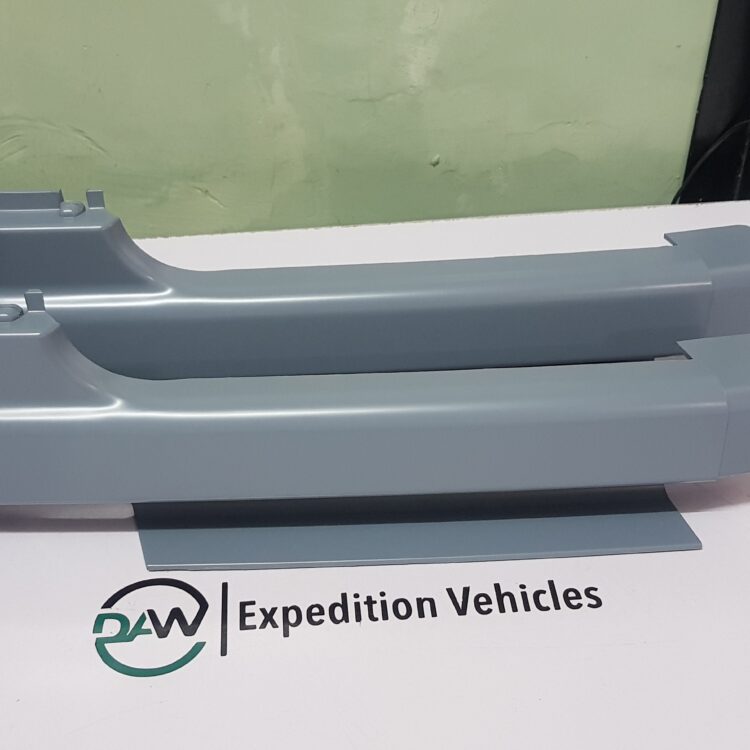 Land Rover Discovery 1 Right Headlight finisher