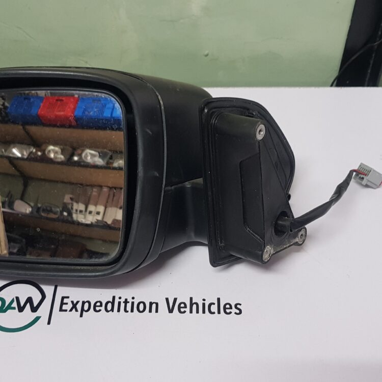 Land Rover Discovery 3  Left Side Mirror