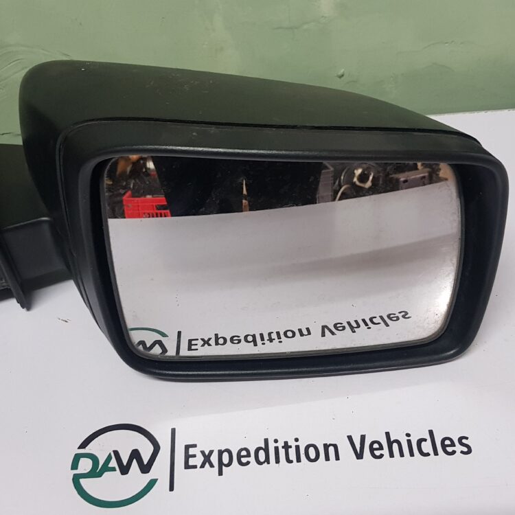 Land Rover Discovery 3  Right Side Mirror