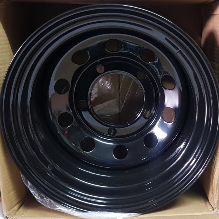 Land Rover Discovery 1  deep dish - 32 offset 16" x 10J wheel Rims