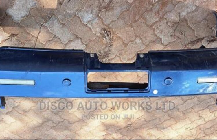 Land Rover Discovery 3 rear Bumper