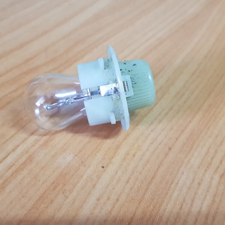 land rover discovery 1 Bulb Holder and Bulb P21