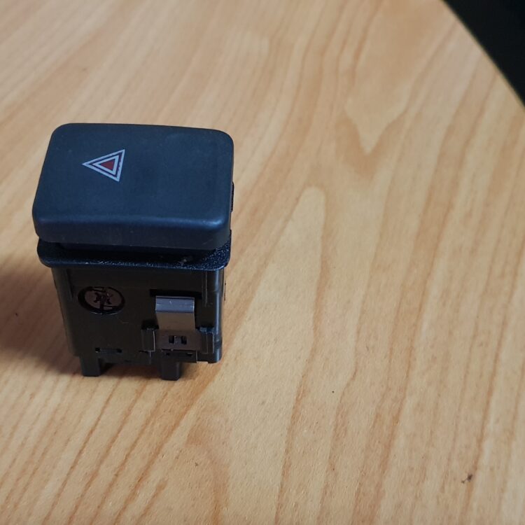 Land Rover Discovery 1 Hazard Switch