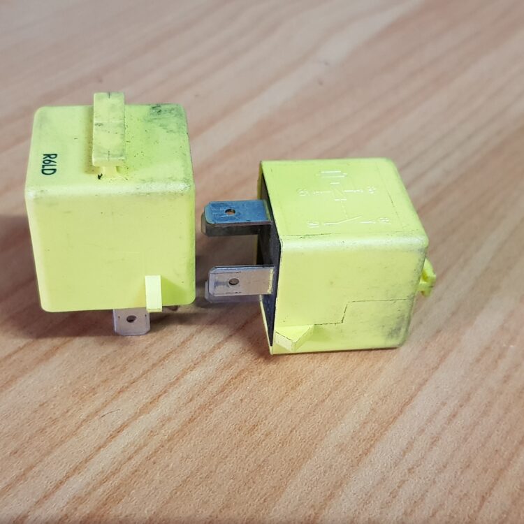land rover discovery 1 fuse - Yellow Relay